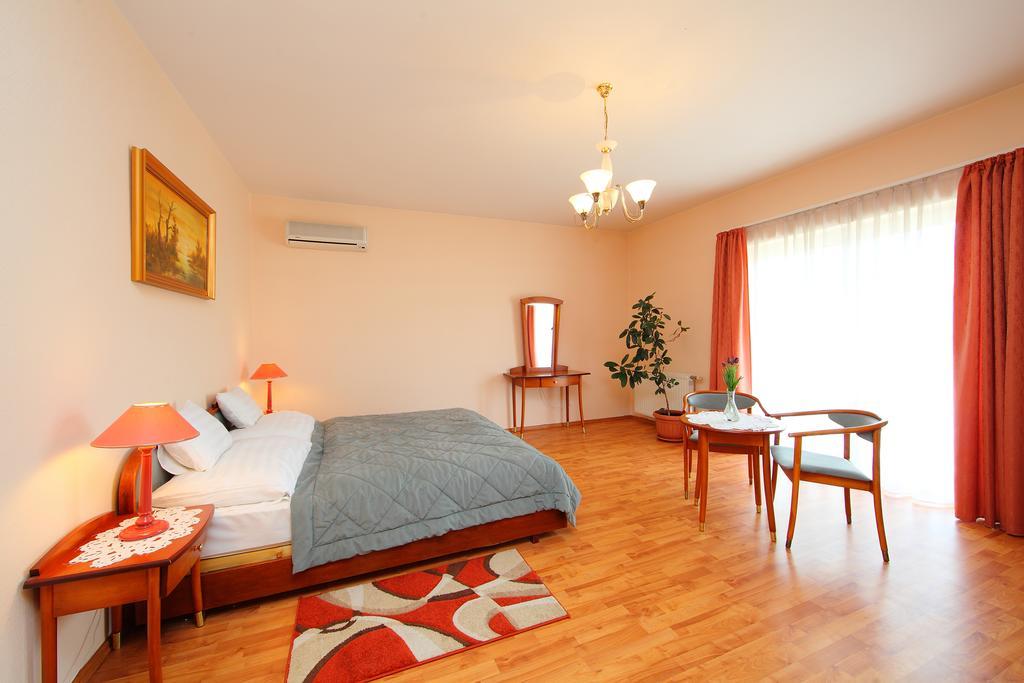 Balazs Villa Balatonfüred Rom bilde